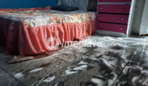 Alagamentos deixam moradores com casas inundadas e móveis perdidos no Colônia Santo Antônio