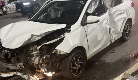 Três pessoas ficam feridas após acidente entre carro e duas motos em Boa Vista