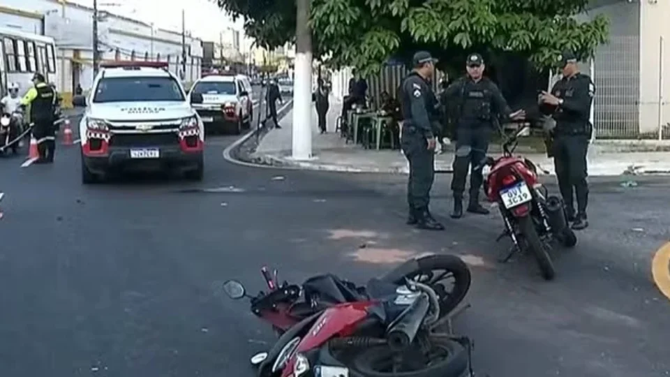 Motociclista morre e duas pessoas ficam feridas em acidente grave no centro de Belém