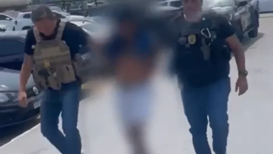 CRIME BÁRBARO: ‘Luiz Bebê’ é preso suspeito de matar e esquartejar homem dentro de prédio abandonado no Centro de Manaus