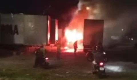 VÍDEO | Veículo pega fogo dentro de posto de combustíveis em Belém