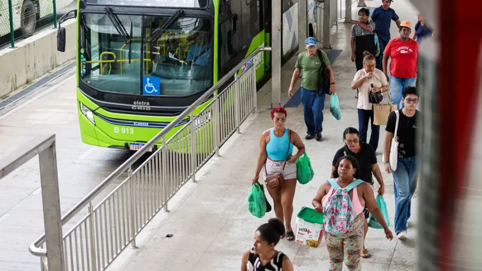 Eleitores terão transporte intermunicipal gratuito até segunda-feira