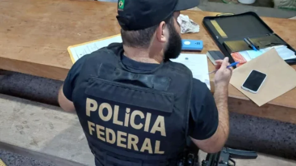 ELEIÇÕES 2026 | PF apreende R$ 8 mil em operação que investiga possível compra de votos em Roraima