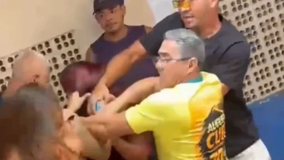 ELEIÇÕES 2026: mulheres brigam durante votação em escola de Santa Bárbara do Pará