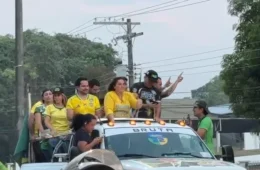 Carreata reúne apoiadores de Flávio Bolsonaro e Maria do Carmo em Manaus