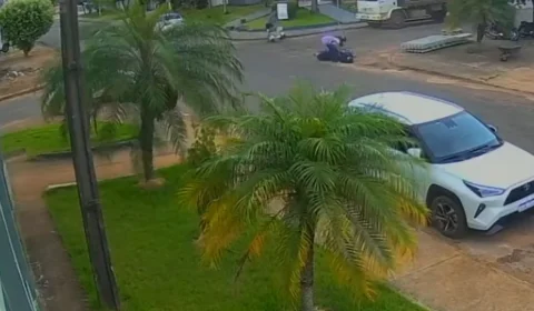 VEJA O VIDEO: Comerciante morre após passar mal e cair de motoneta
