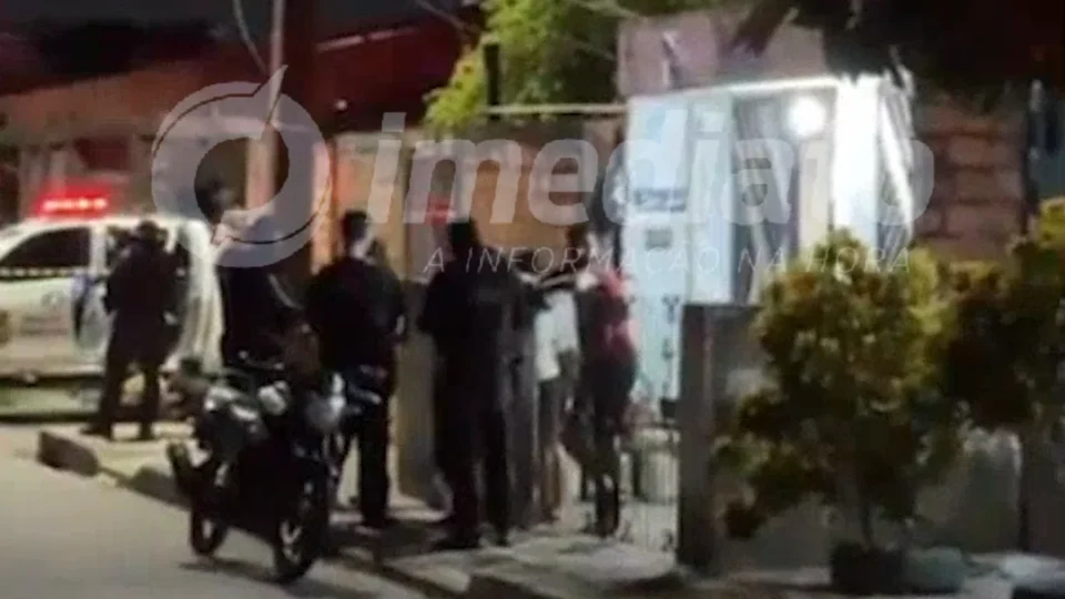 URGENTE | Homem é encontrado morto a facadas por ex-namorada
