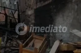 Incêndio atinge três casas e uma pessoa fica ferida. Vítima perdeu R$ 2 mil destinados a remédios