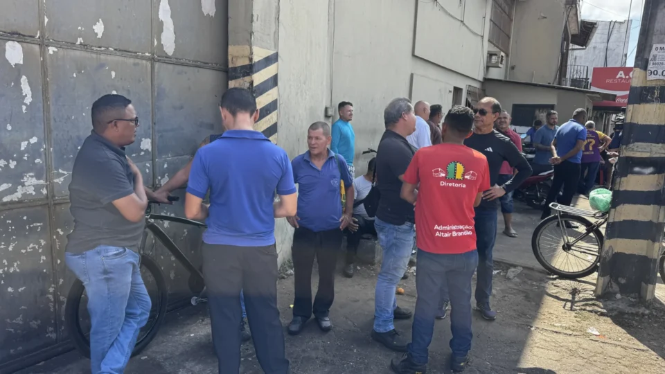 VEJA O VÍDEO | Greve de ônibus afeta mais de 25 mil pessoas em Belém