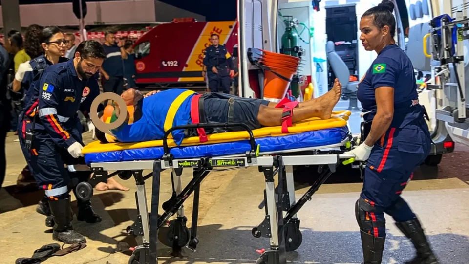 Colisão entre motos deixa três feridos e levanta suspeita de embriaguez