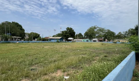 Praça do Poli vira alvo de reclamações por abandono na Zona Sul