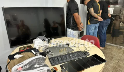 CRIME FRUSTRADO: quadrilha é presa ao tentar entrar em condomínio de luxo com celulares, joias e televisão