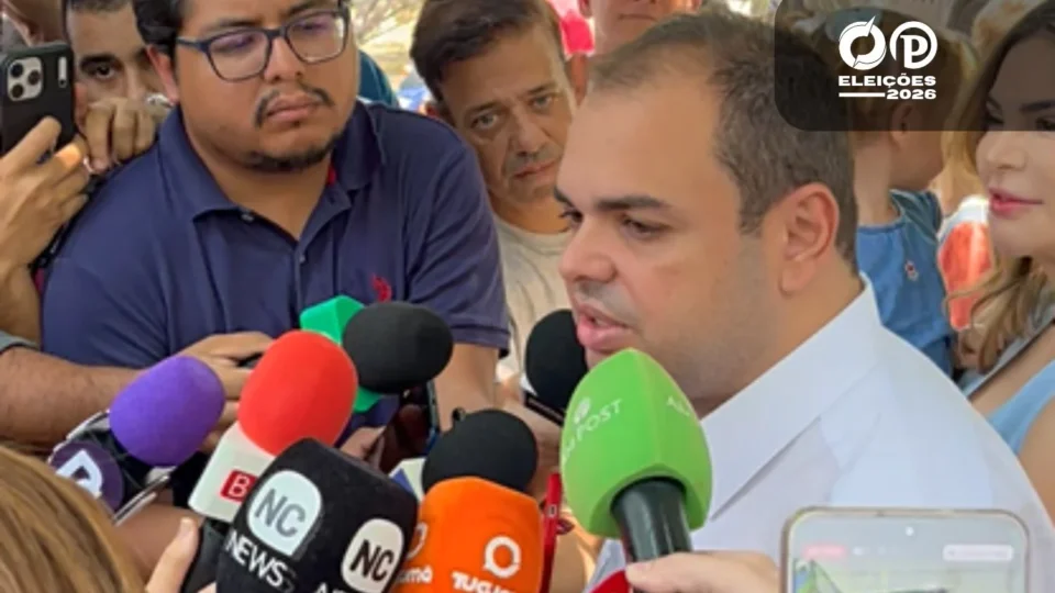 Roberto Cidade vota no segundo turno e afirma que seguirá trabalhando pelo Amazonas até o fim do mandato