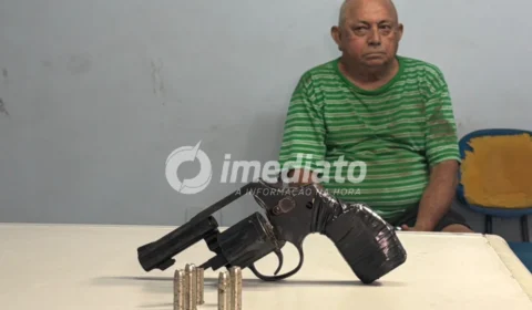 VEJA: Idoso de 75 anos saca arma e mata homem a tiros após discussão em Manaus