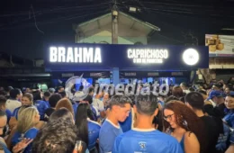 Nação azulada incendeia o Bar do Lourinho na festa dos 113 anos do Caprichoso