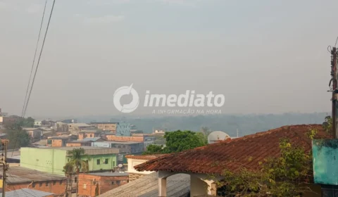 ALERTA EM MANAUS: fumaça intensa encobre a cidade e qualidade do ar chega a nível crítico