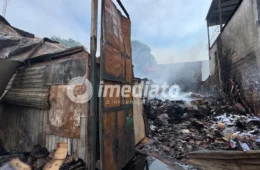 VEJA COMO FICOU: incêndio destrói empresa de reciclagem e atinge escola infantil em Manaus
