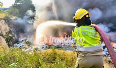 MANAUS EM CHAMAS: bombeiros enfrentam mais de 60 horas de incêndio em lixão