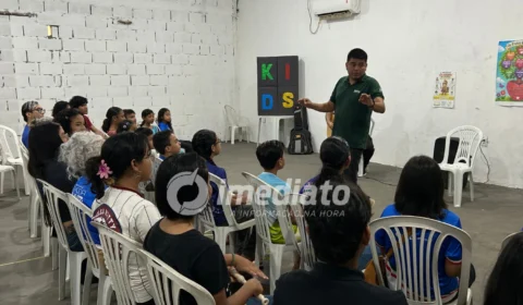 MÚSICA QUE TRANSFORMA: projeto gratuito incentiva crianças a cantar e tocar flauta em Boa Vista 