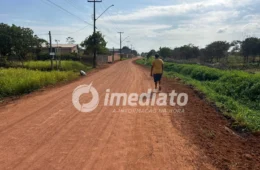 “SEM ASFALTO E SEM CALÇADA”: moradores pedem socorro em rua esburacada de Boa Vista