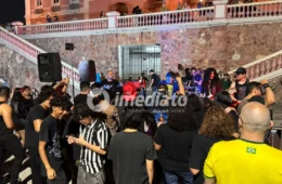 TACACÁ E MUITO ROCK: Largo São Sebastião vira palco de tributo ao Iron Maiden em Manaus