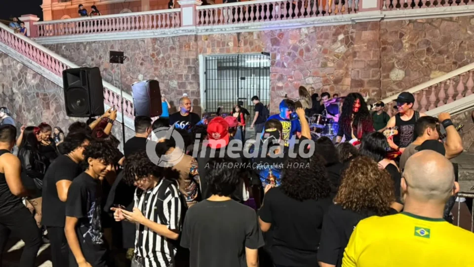 TACACÁ E MUITO ROCK: Largo São Sebastião vira palco de tributo ao Iron Maiden em Manaus