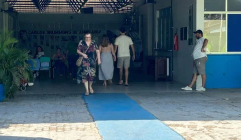 Eleitores deixam para a última hora e movimentam locais de votação em Roraima
