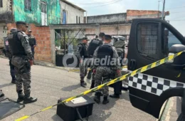 URGENTE: Suposto artefato explosivo é identificado nas proximidades de escola no Novo Aleixo
