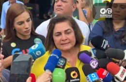 Maria do Carmo vota em Manaus, demonstra confiança na vitória e critica decisões da Justiça Eleitoral