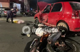TRAGÉDIA NO TRÂNSITO: motociclista de 25 anos morre após colisão com carro