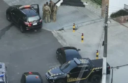 URGENTE: Polícia Federal realiza operação na SSP-AM e cumpre mandados em Manaus