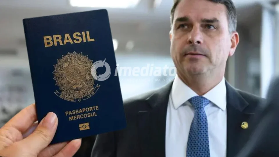 Passaporte de Flávio Bolsonaro é apreendido após pedido da PF feito minutos depois da derrota