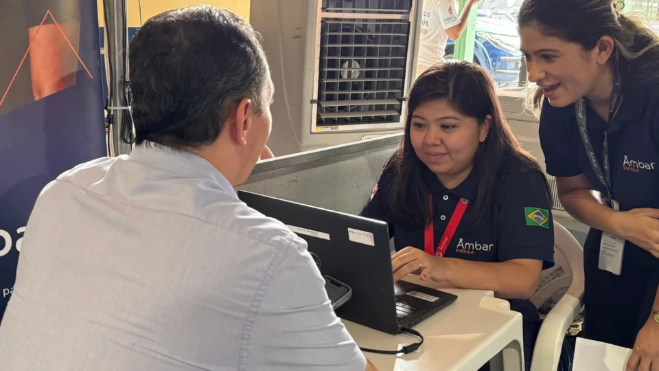 Âmbar Energia leva atendimento gratuito a dez bairros de Manaus; confira os locais