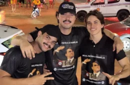 Homens aparecem com camisetas com símbolos nazistas durante ato político no Maranhão