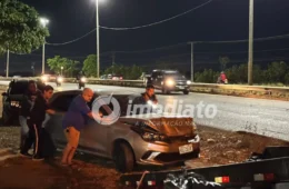 SUSTO NO TRÂNSITO: colisão no cruzamento da Avenida Brasil deixa veículos danificados