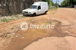“Há 25 anos no abandono”: buracos, alagamentos e carro abandonado revoltam moradores em Boa Vista