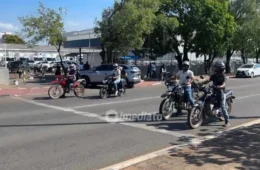 Trânsito flui normalmente nas primeiras horas da manhã