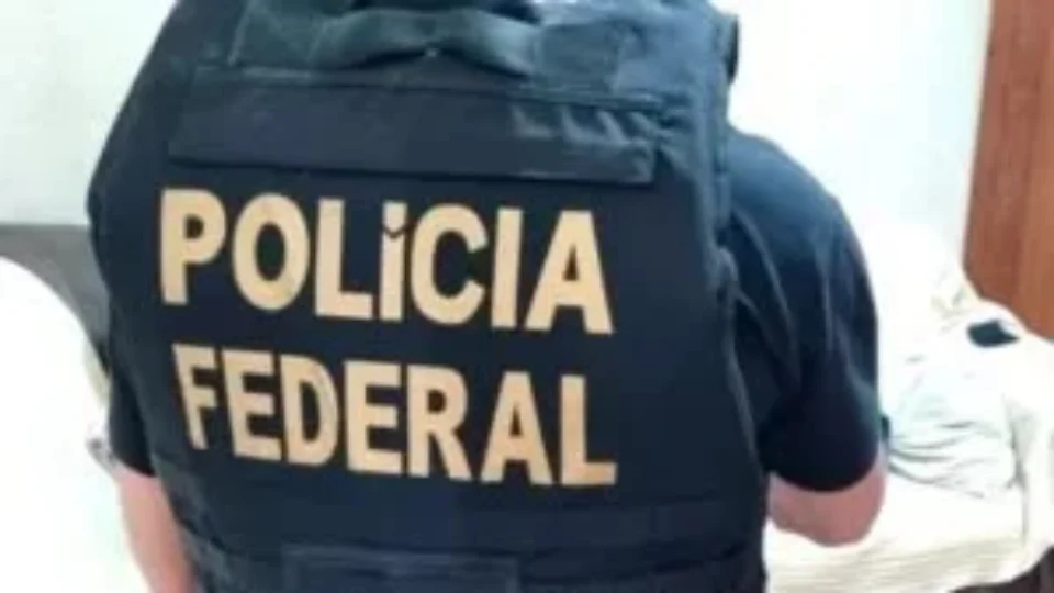 Polícia Federal prende dez pessoas e apreende mais de R$74mil em Roraima