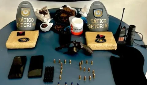 Dupla é presa com drogas, arma, equipamento tático e munições de uso restrito