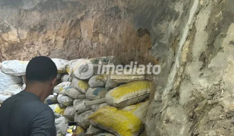 Moradores relatam problemas na drenagem e risco estrutural em imóveis na Rua Major Gabriel, em Manaus