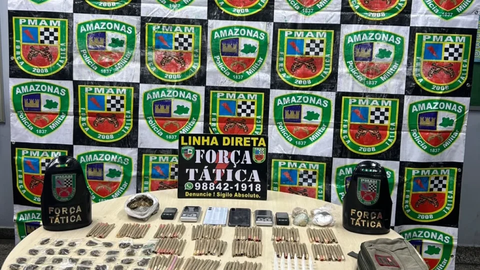 Homem tenta fugir da polícia, mas acaba preso com bolsa ‘até o tucupi’ de drogas