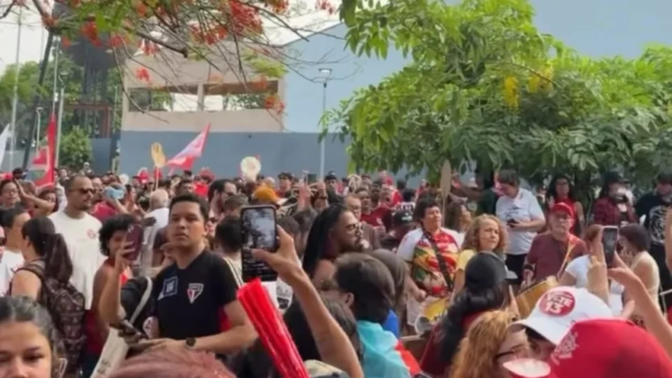 Marcha pela Democracia reúne estudantes e população neste domingo em Porto Velho