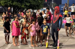 Dia das Crianças movimenta Praça da Onça com brincadeiras e distribuição de brinquedos em Manaus
