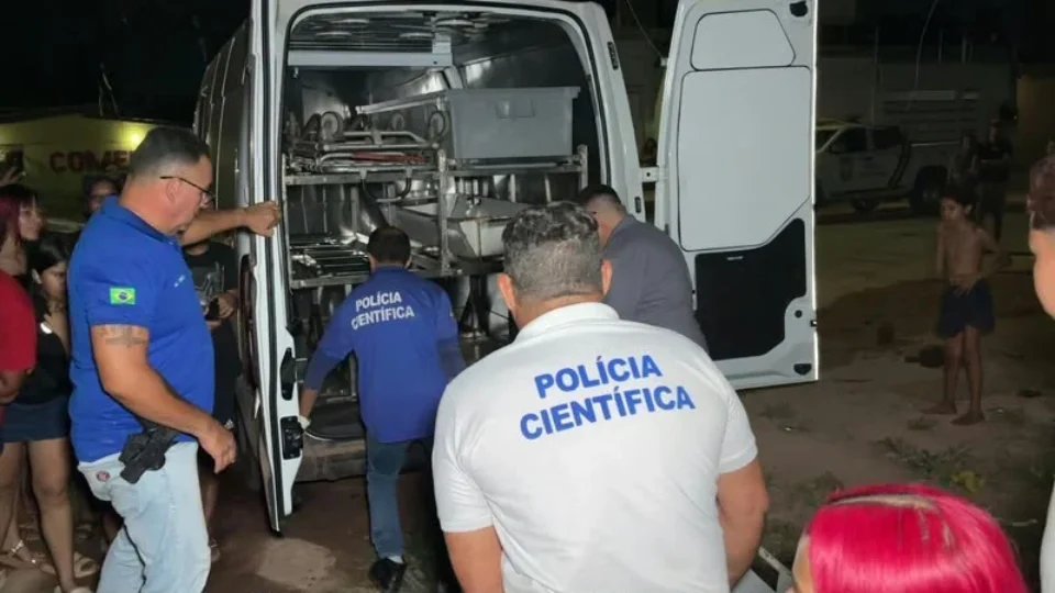 Jovem é morto com oito tiros após perseguição no bairro pacoval, em Macapá