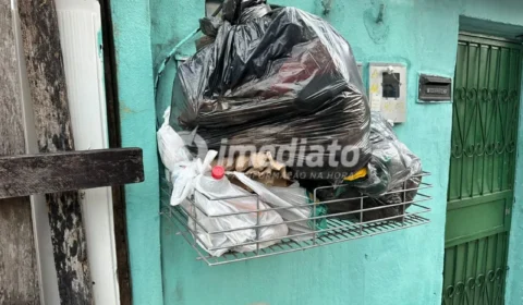 Lixeira lotada e lixo espalhado: moradores cobram solução da Prefeitura de Manaus