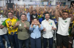 Professora Maria do Carmo recebe apoio de forças policiais do Amazonas e promete pagar data-base e retroativos