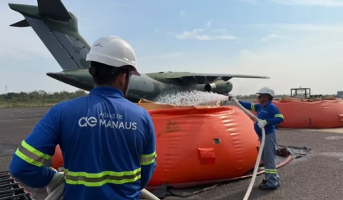 Águas de Manaus fornece mais de 210 mil litros de água para combater incêndios no Amazonas