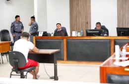 Homem é condenado a mais de 44 anos de prisão por matar esposa na frente da filha no Amapá
