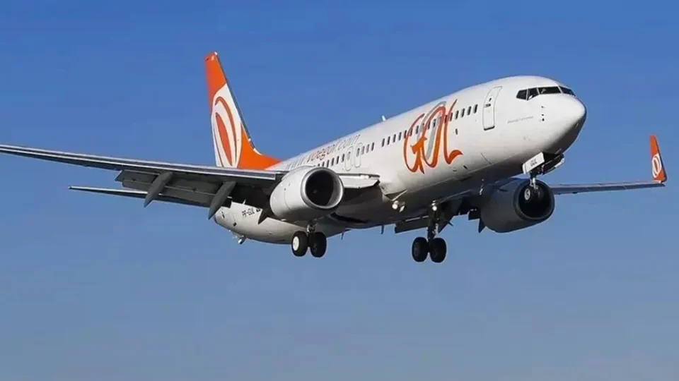 Gol cancela voo para o Nordeste na véspera das eleições e passageiros relatam outros casos
