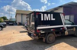 Jovem de 18 anos é encontrado morto em quintal de residência